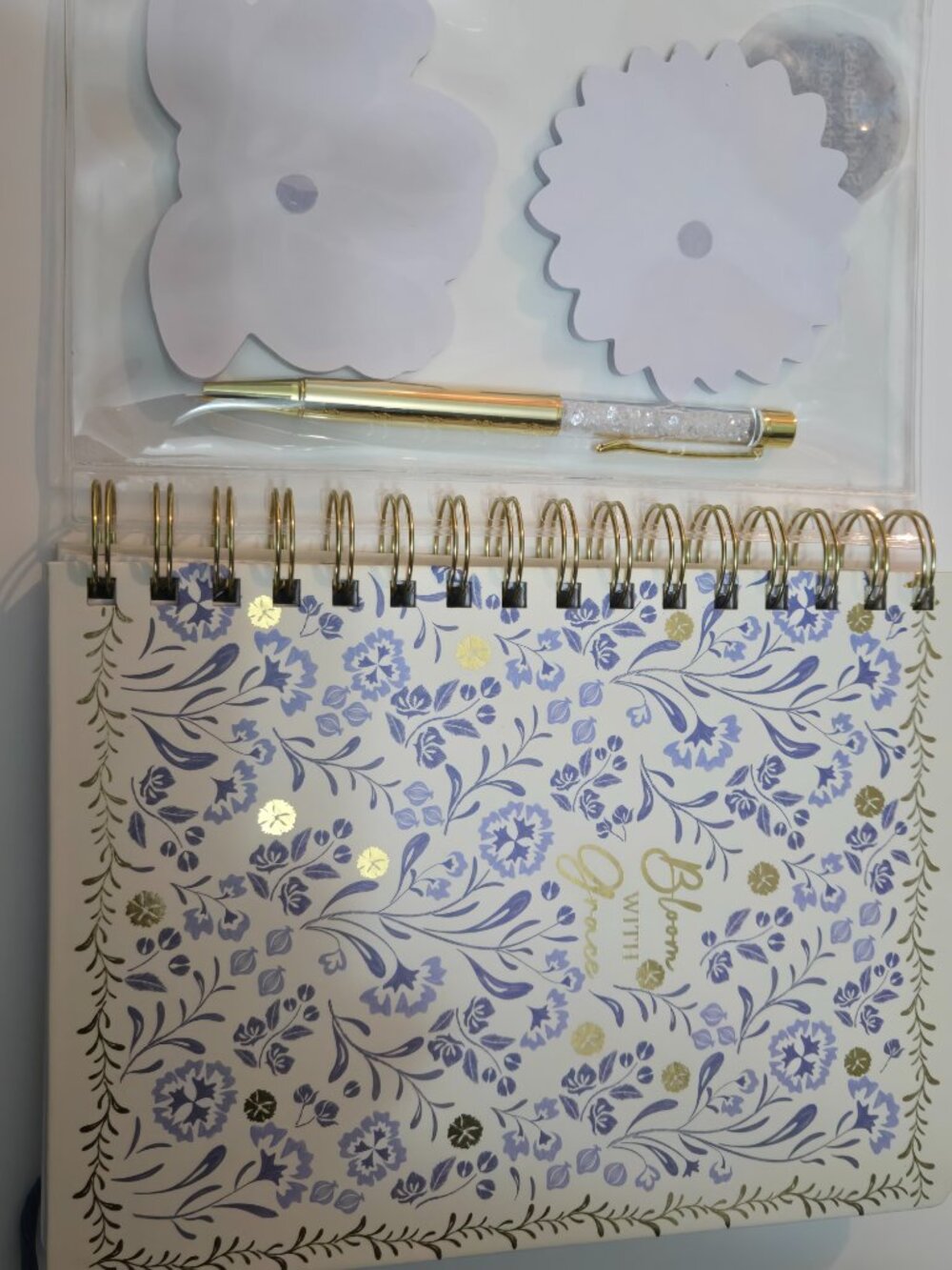 Journal Set: Bloom with Grace Journal, 1 sticky note pads, Refillable Ballpoint - Picture 5 of 6